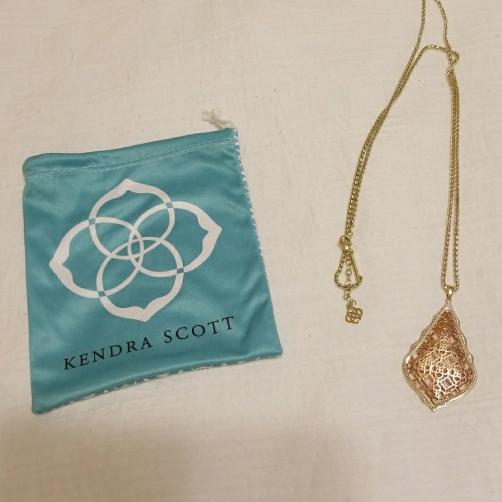 Kendra Scott Necklace